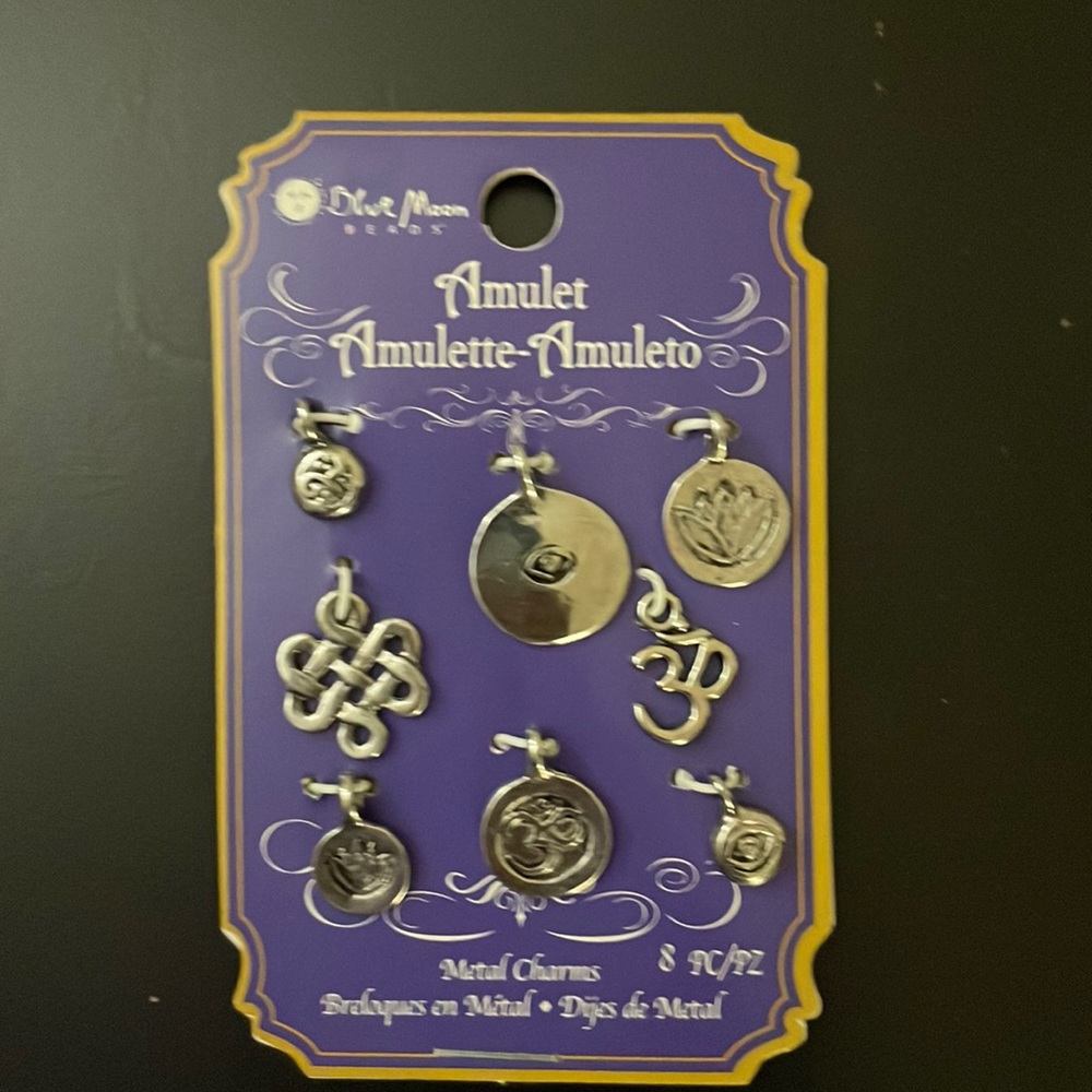 Namaste charms (8), new unused